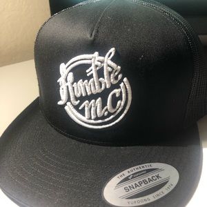 Black Snap back hat